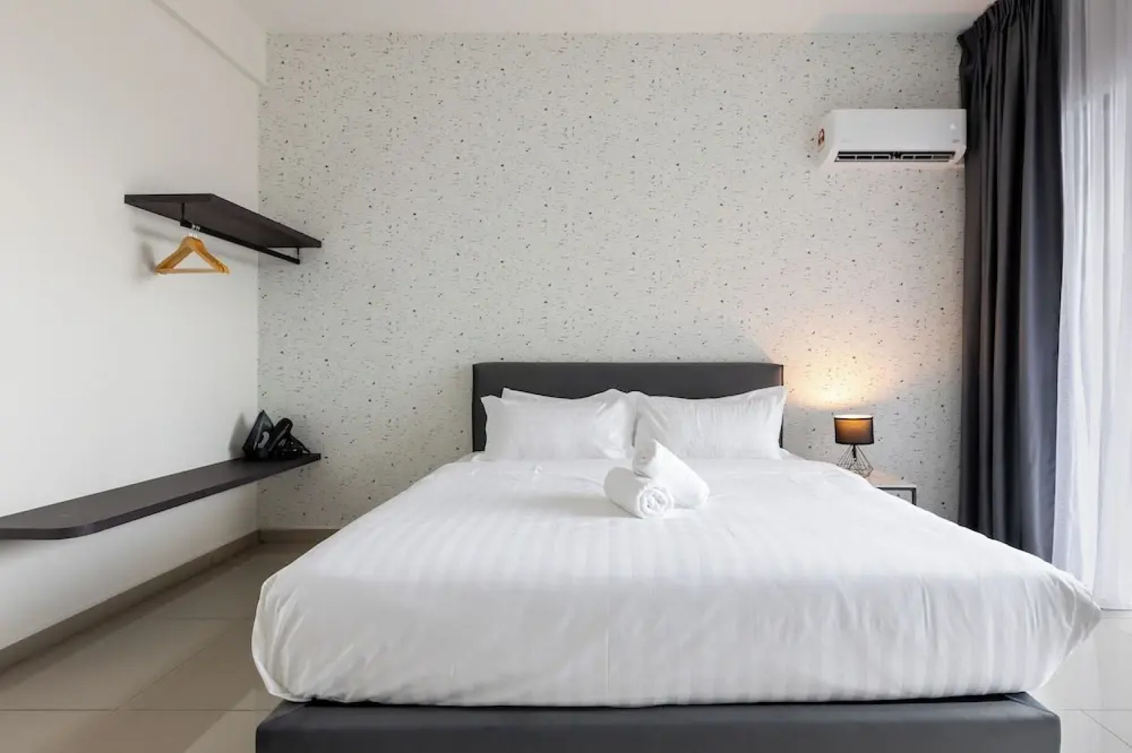 Sunshine Residence Suites