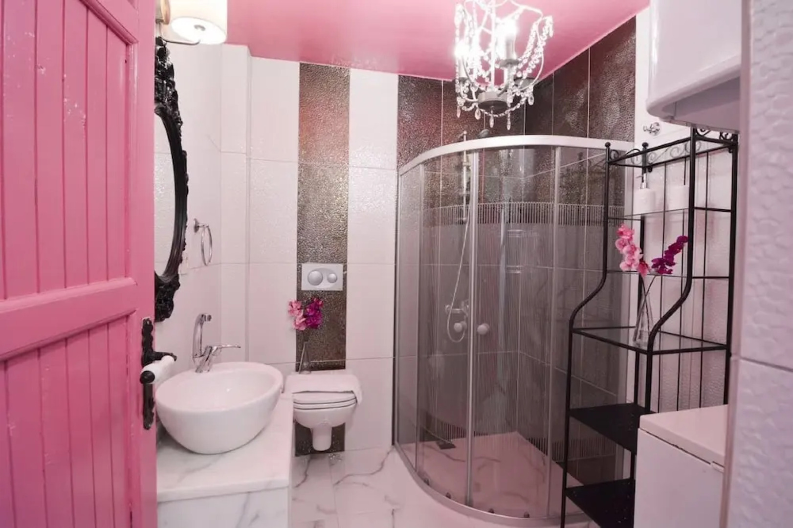 Kiraz Cicegi Butik Akyaka