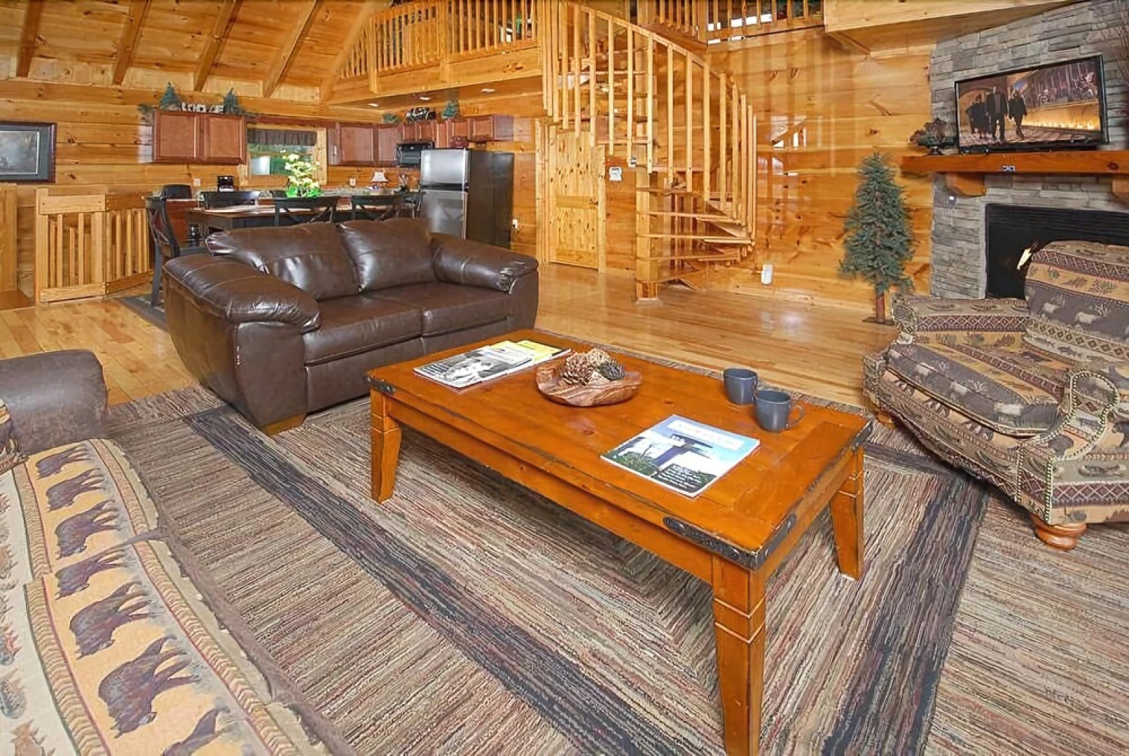 Mountain Memories - 3 Br cabin by RedAwning