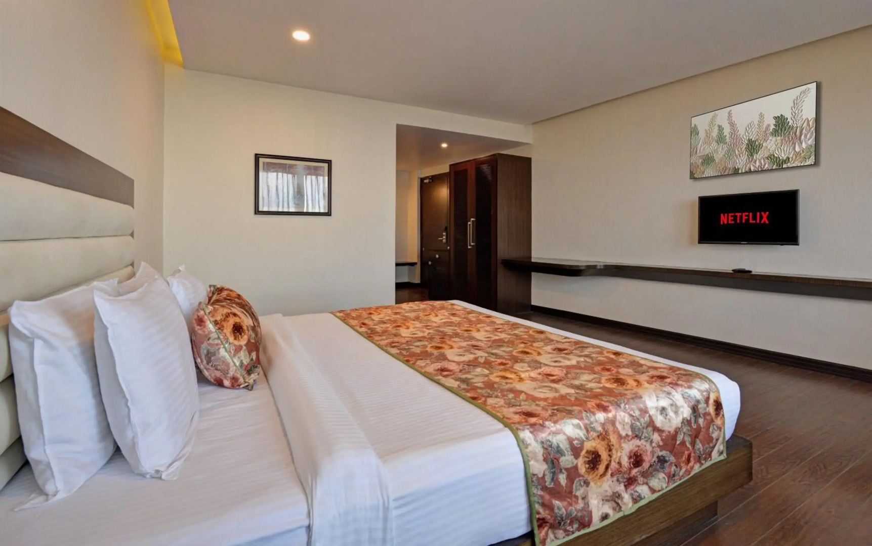 Summit Montana Suites & Spa 