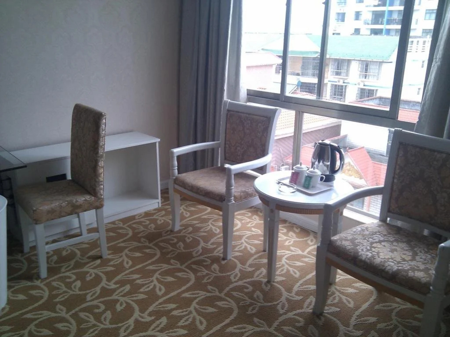 Dongxing Dequan Hotel