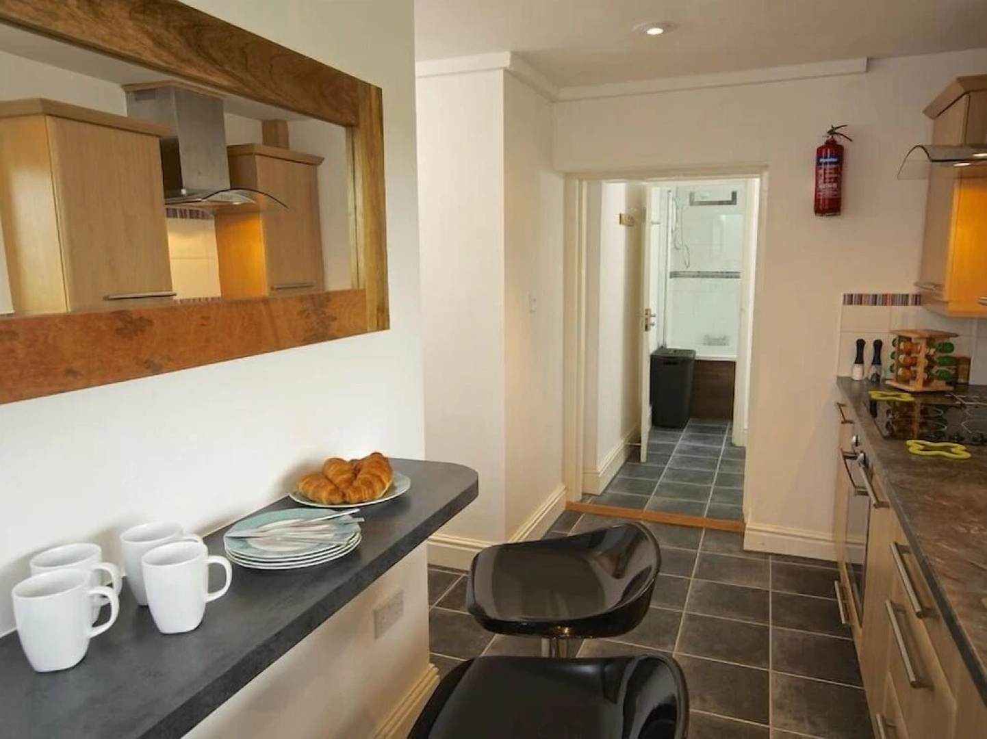 Seagrass, Thornlea Mews