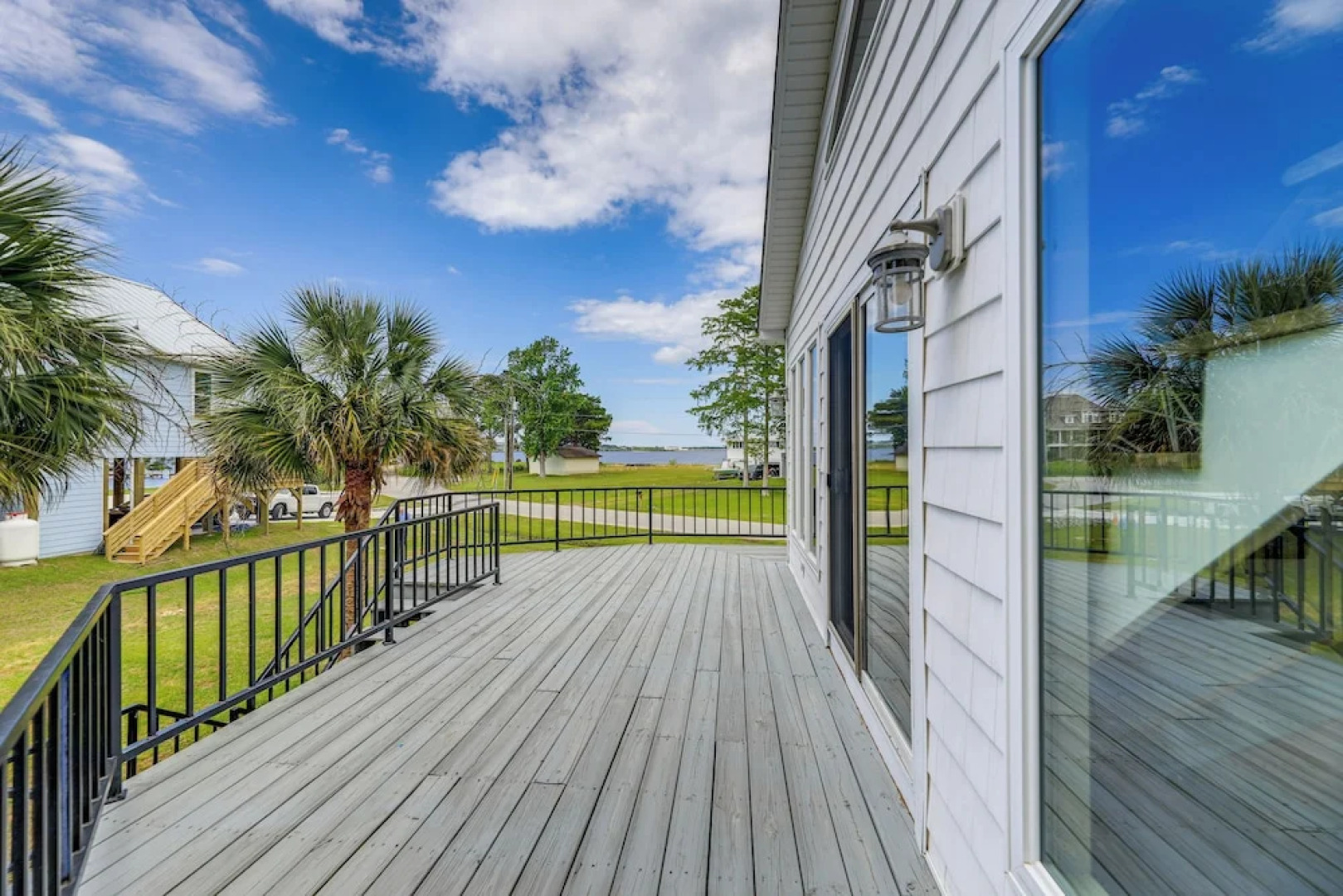 New Bern Home w/ Water View ~ 6 Mi to Downtown!