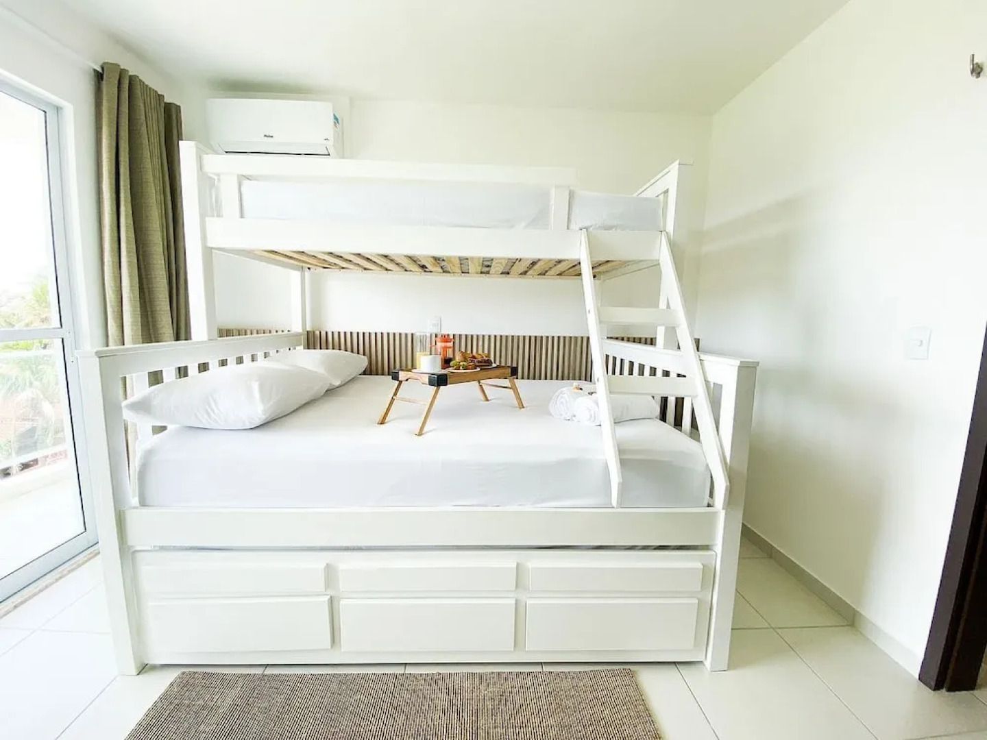 Apto vista mar incrível por Be My Guest