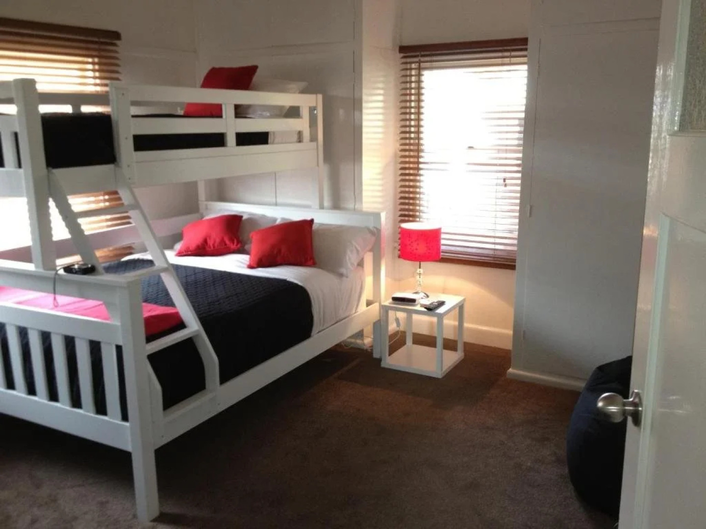 Ploughmans On Wallis, Horsham