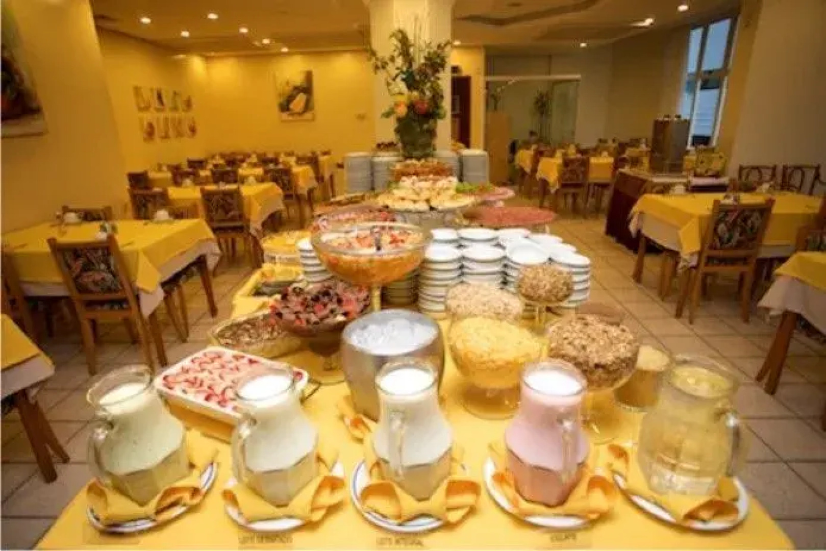 Victoria Plaza Hotel