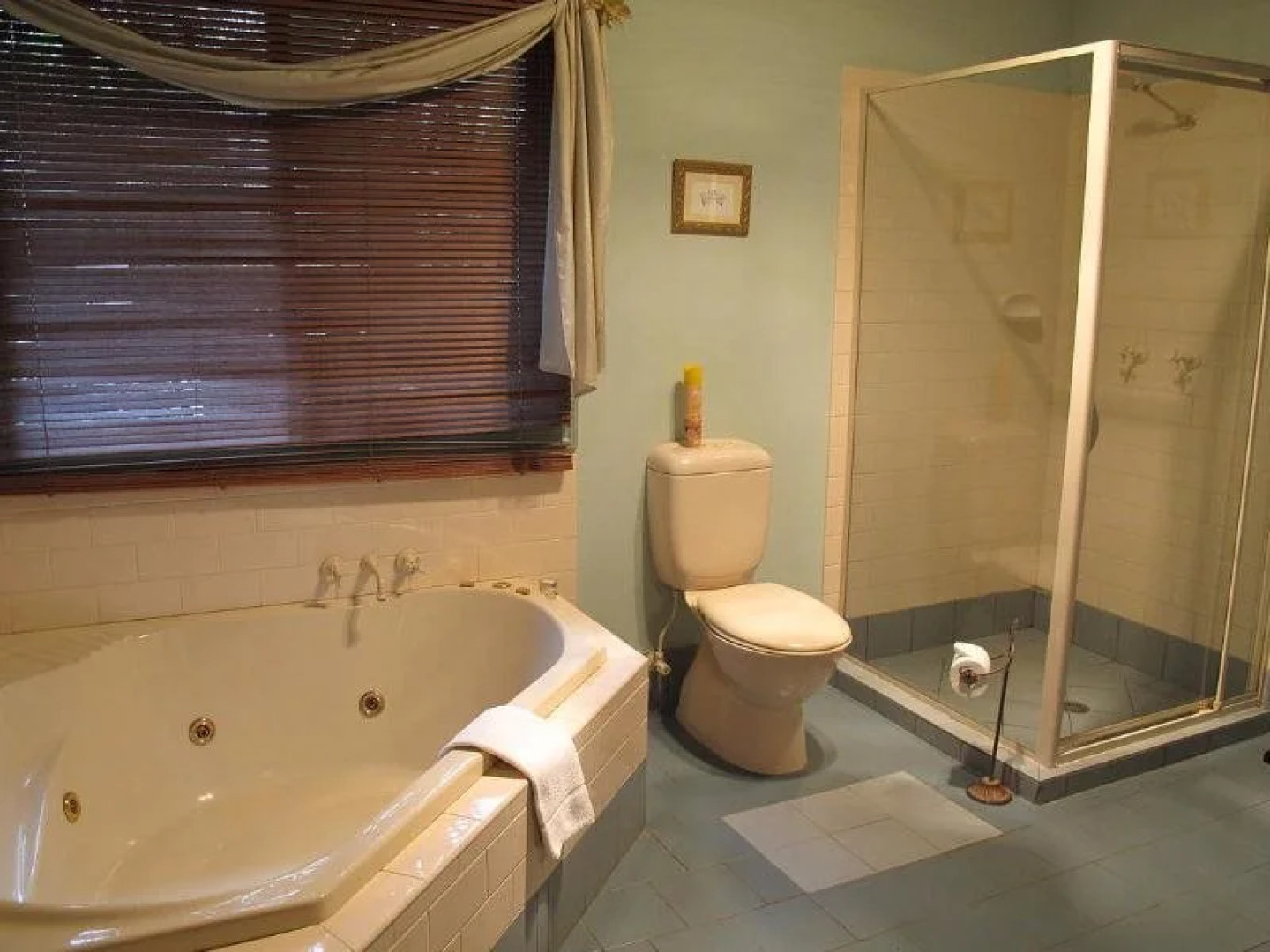 Maz's Tamborine Mountain Accommodation