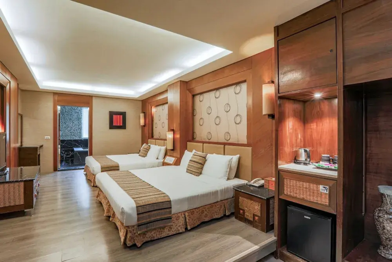 Sunrise Hot Spring Hotel