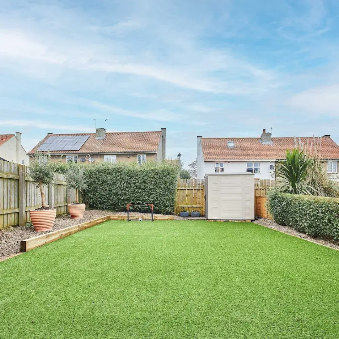 Host Stay Crab Cottage