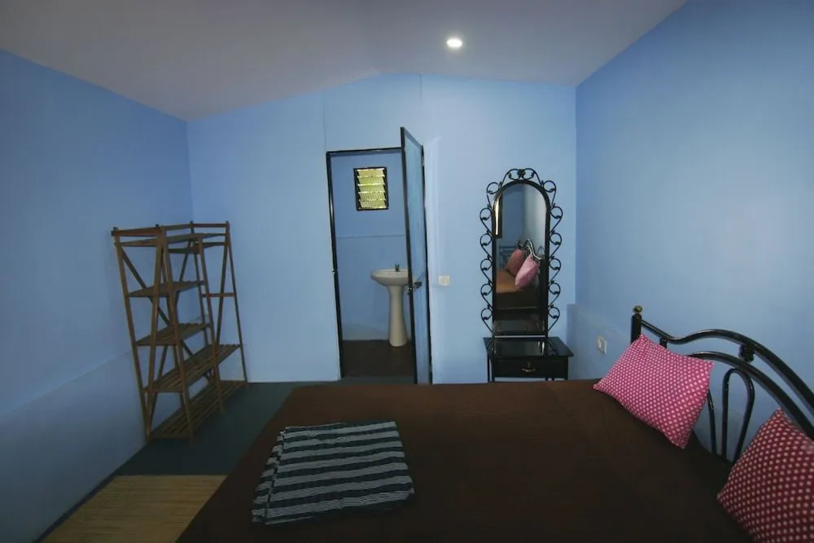 Rudra Holidays Guest House