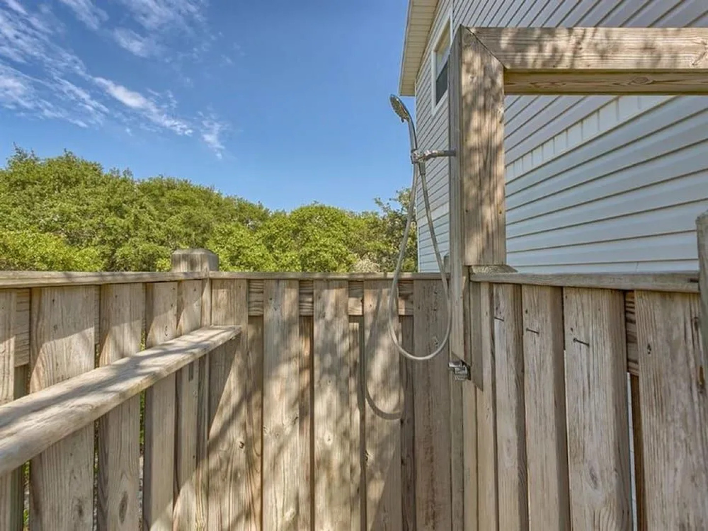 Seashell Cottage by Meyer Vacation Rentals