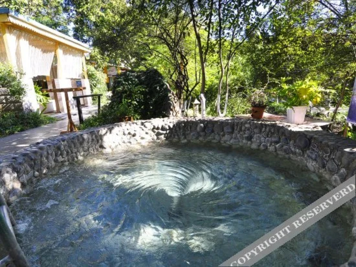 Yingyuetan Hotspring Hotel