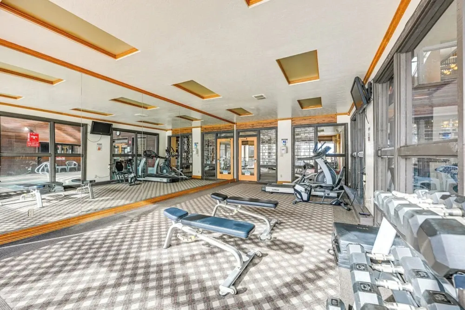 Brian Head Condo w/ Pool Access - Steps to Resort!