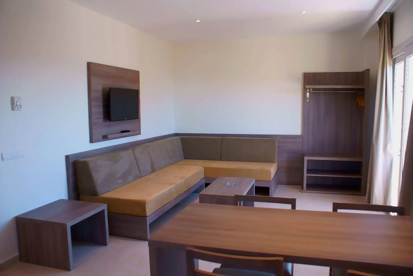 Cabot Tres Torres Apartamentos