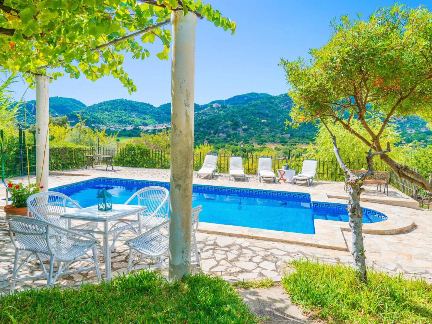 Rustic House in Tramuntana With Salt Pool