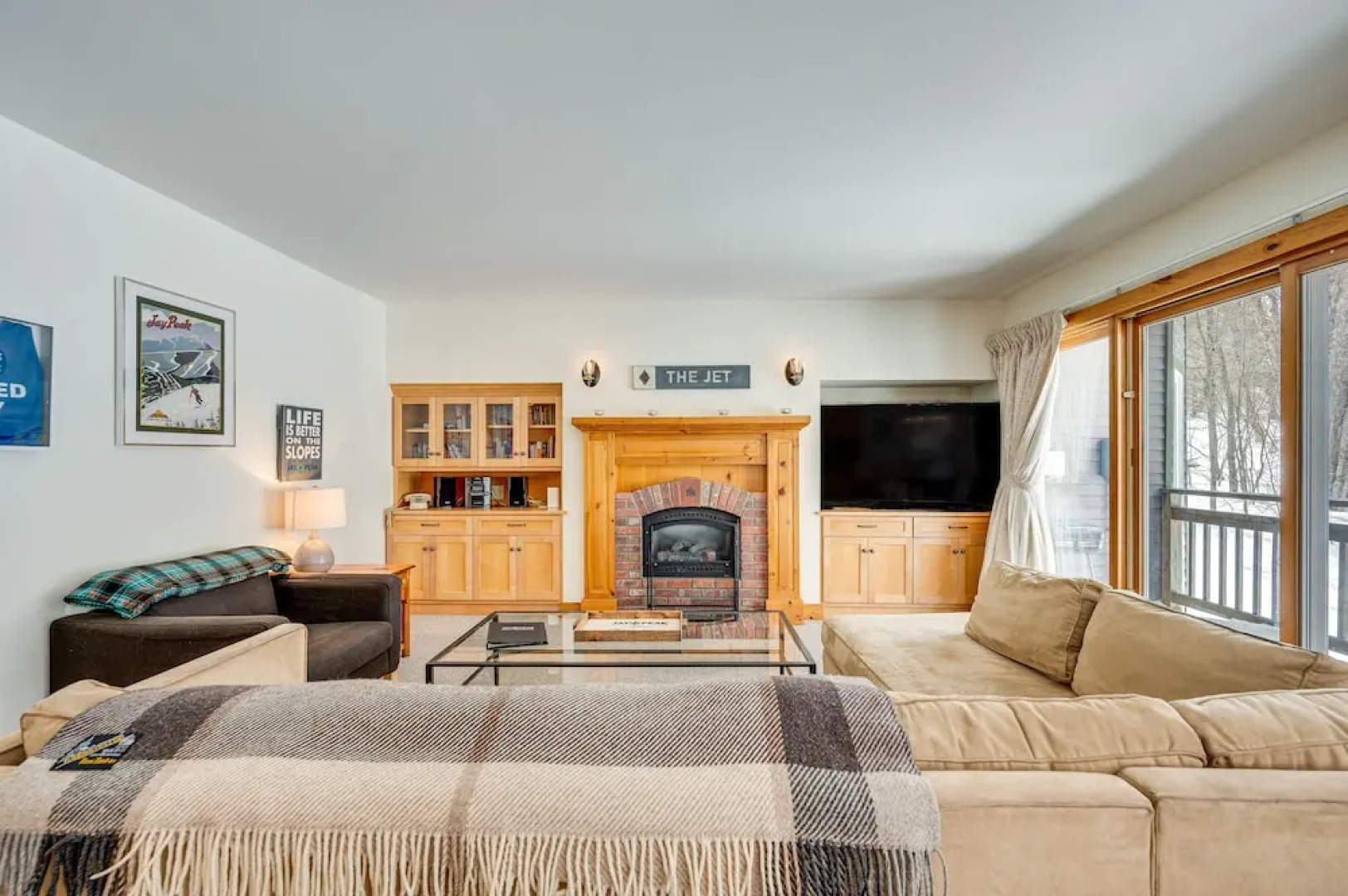 Ski-in Resort Family Condo w/ Deck at Jay Peak!