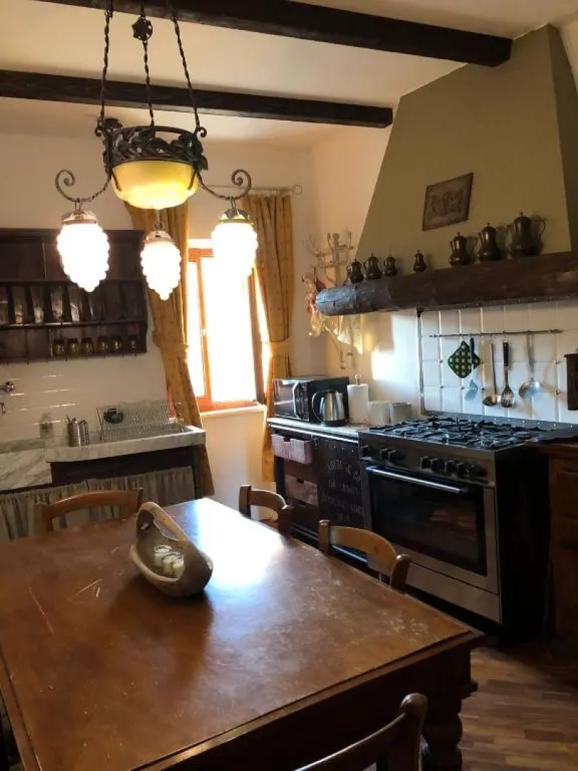 Beautiful residence, sleeps 6, a free breakfast