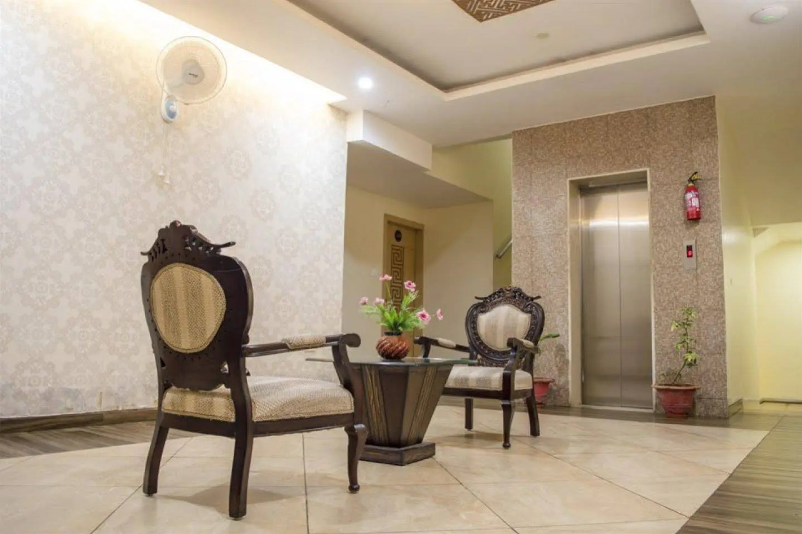 The Oasis by FabHotel