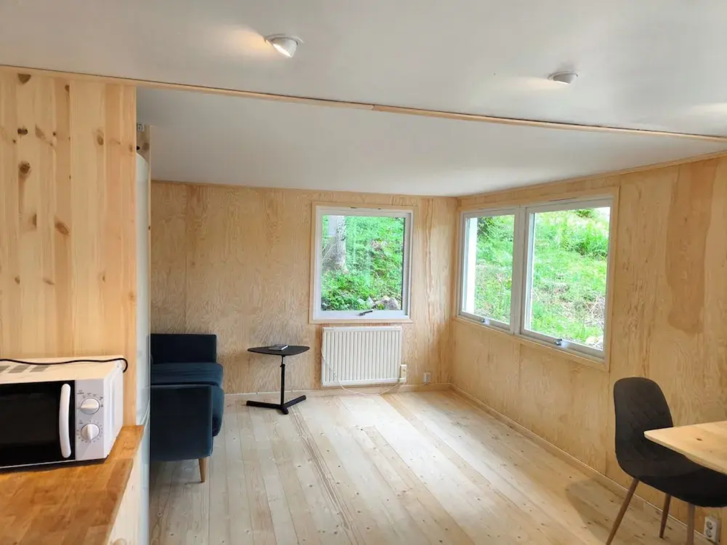 Cozy Tiny House Retreat in Stockholm Archipelago