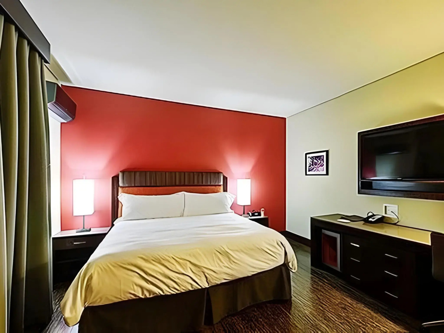 SIRTAJ - Beverly Hills