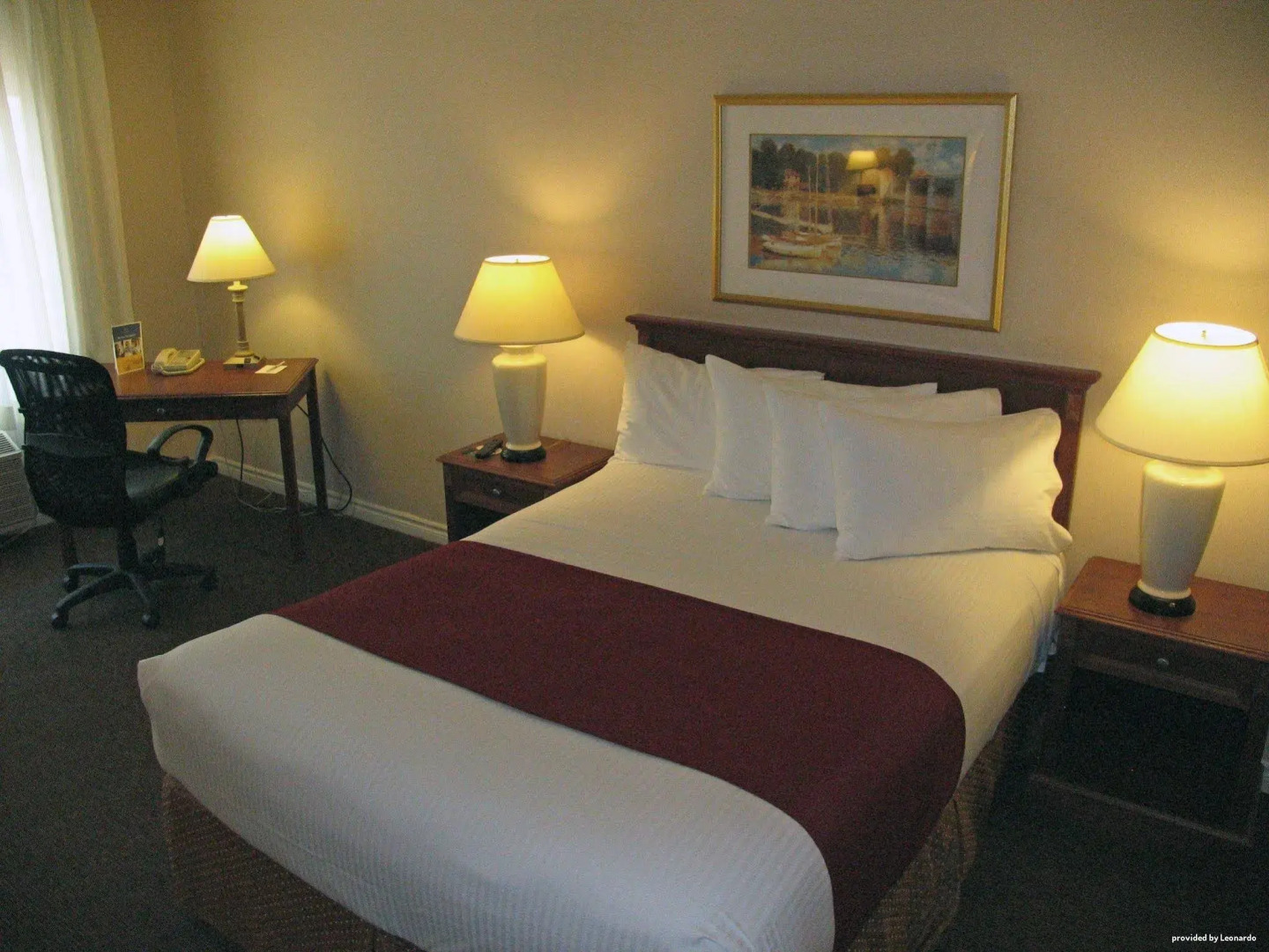 Studio 6 Corona, CA - West