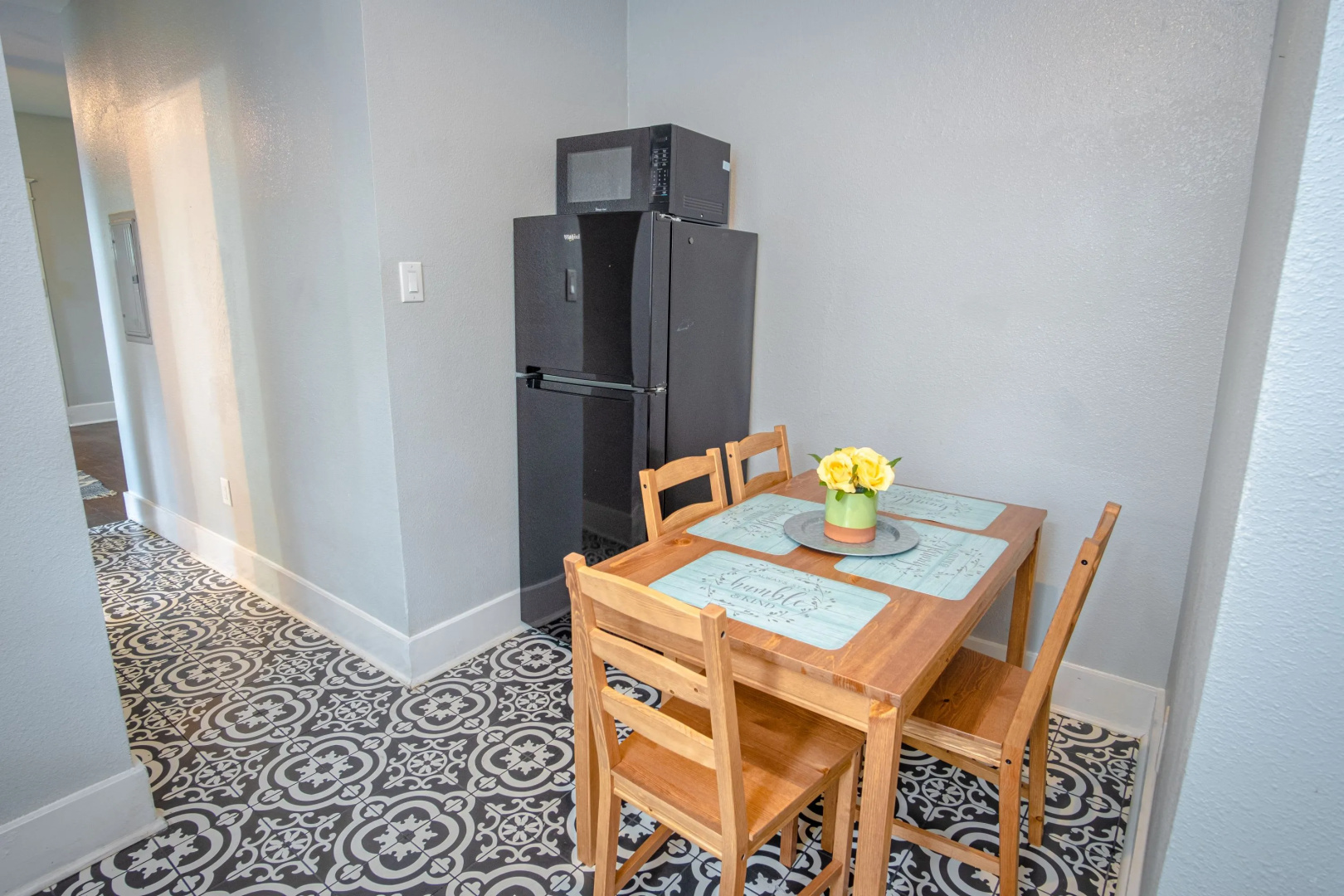 Las Carolinas #4 Cozy 1BR/1BA Sleeps 5