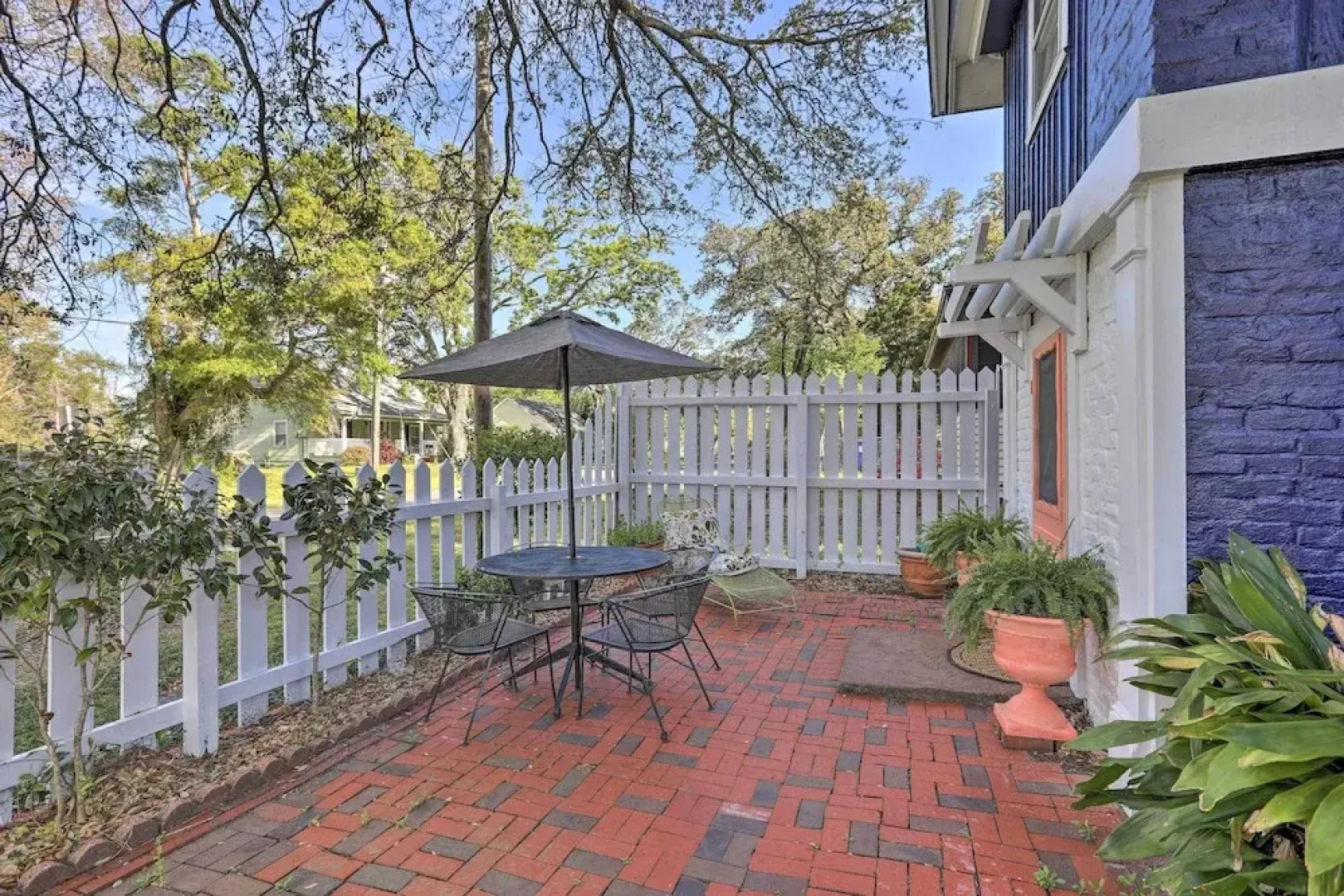 Coastal, Walkable Home in Historic Southport!