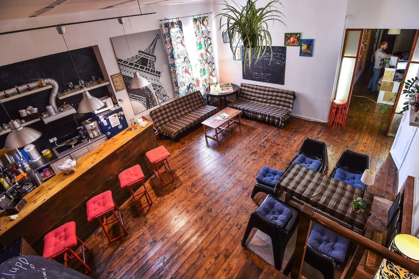 Art Mir na Nevskom - Hostel