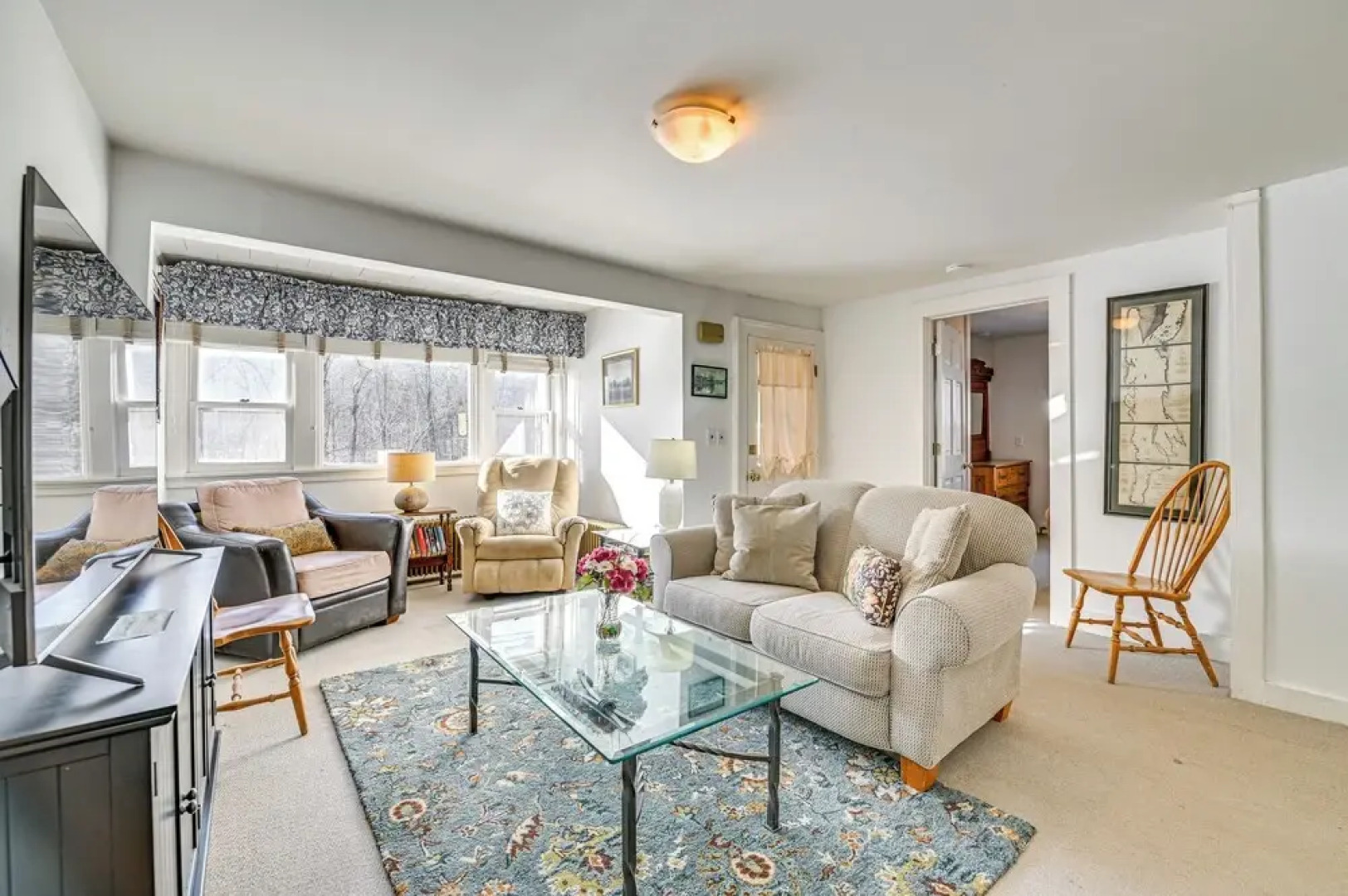 Walk to Town & River: Cozy North Creek Cottage