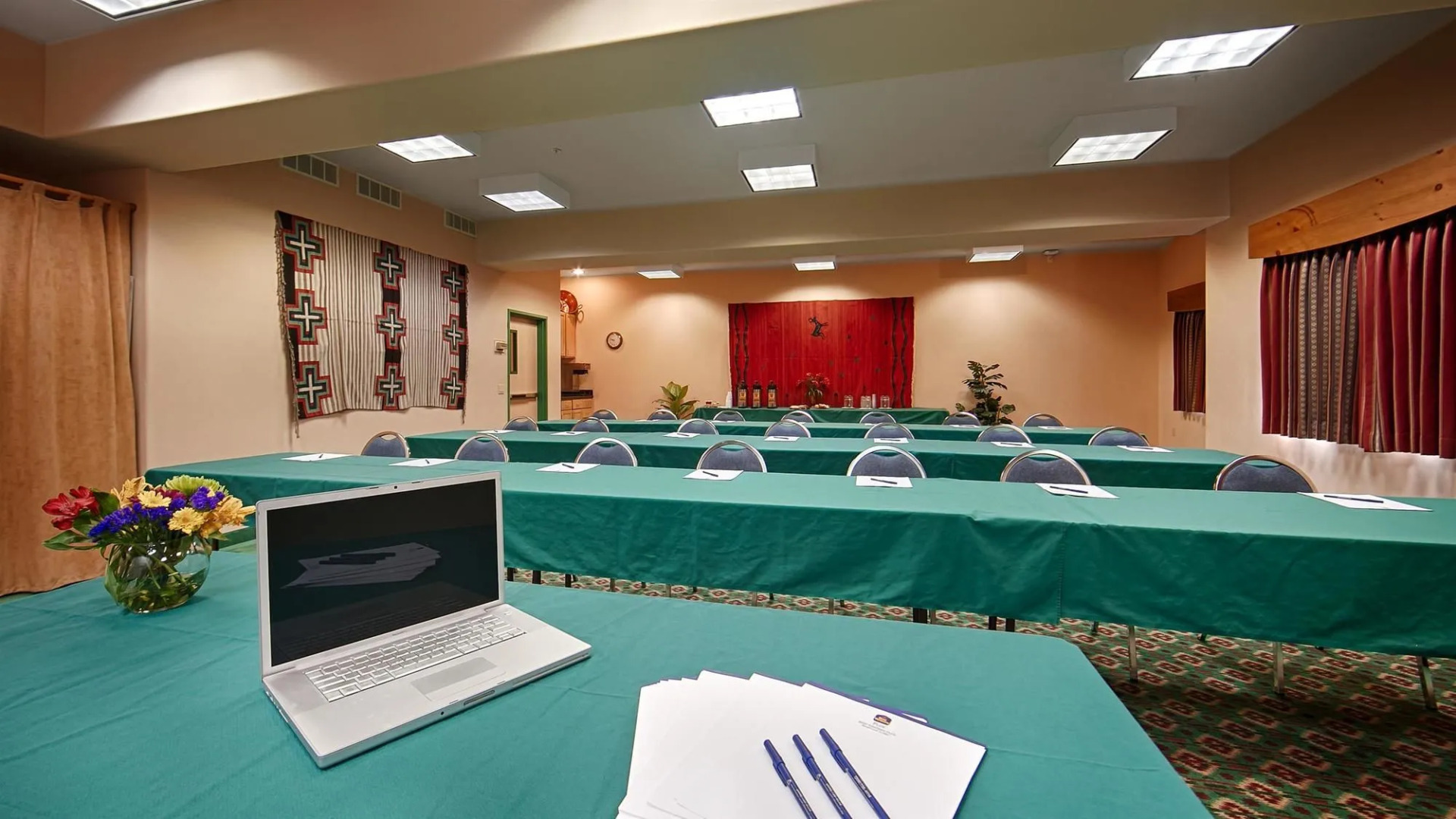 Best Western Plus Kentwood Lodge