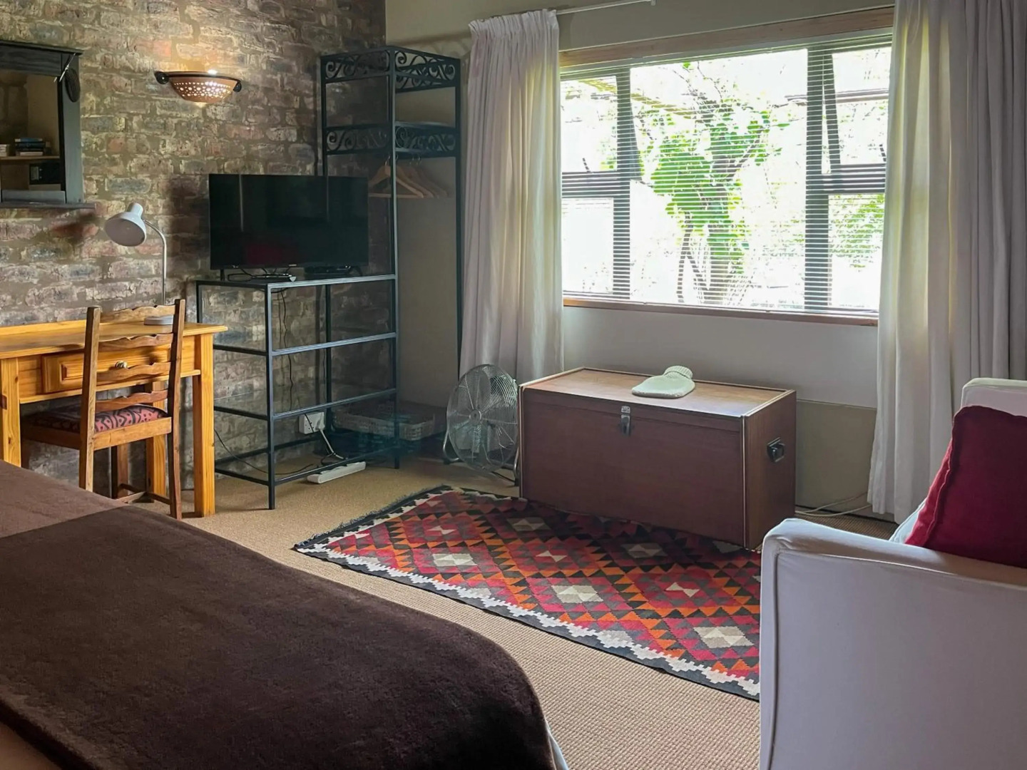 The Clarens Country House