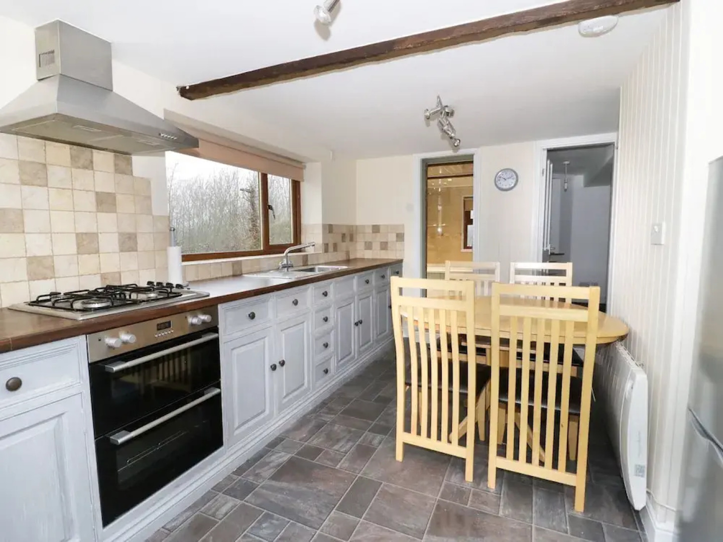 2 Tan Y Marian Uchaf