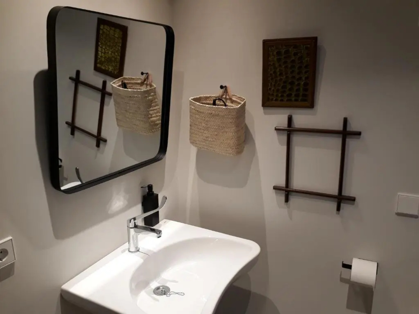 Unic, Turisme D'interior.