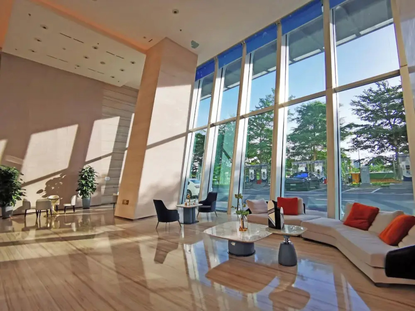 Interact China Fine Condo - Novotown