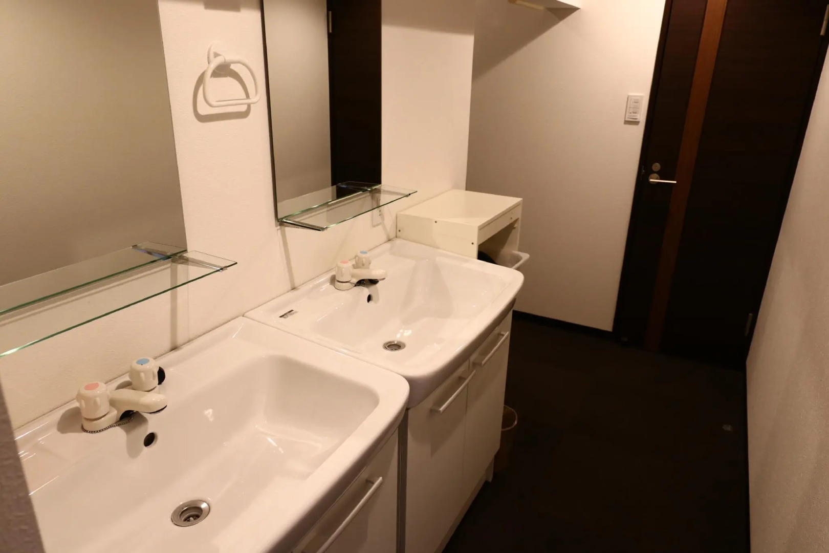 Asuka Guest House - Hostel