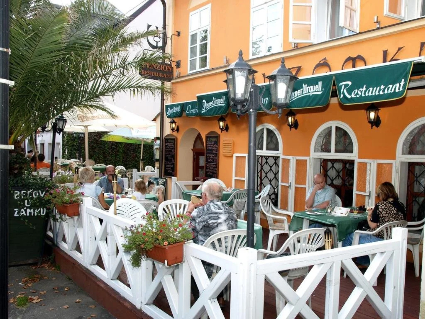 Penzion - Restaurant U Zámku