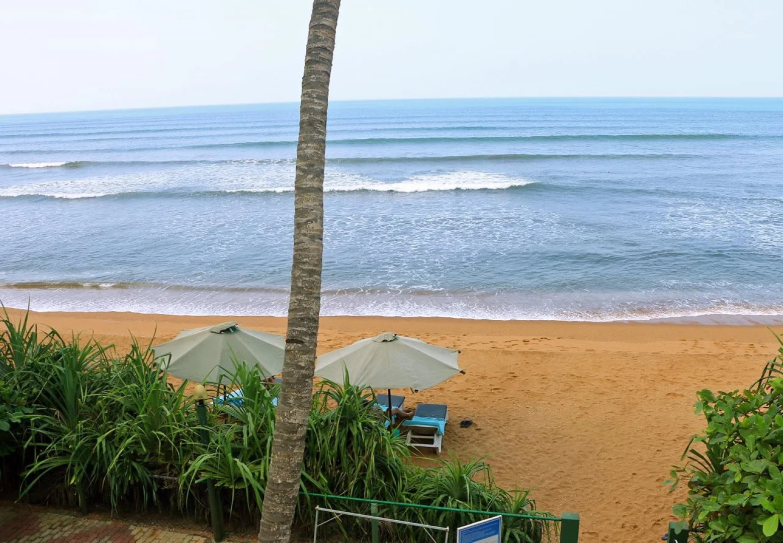 Roy Villa Beach Hotel