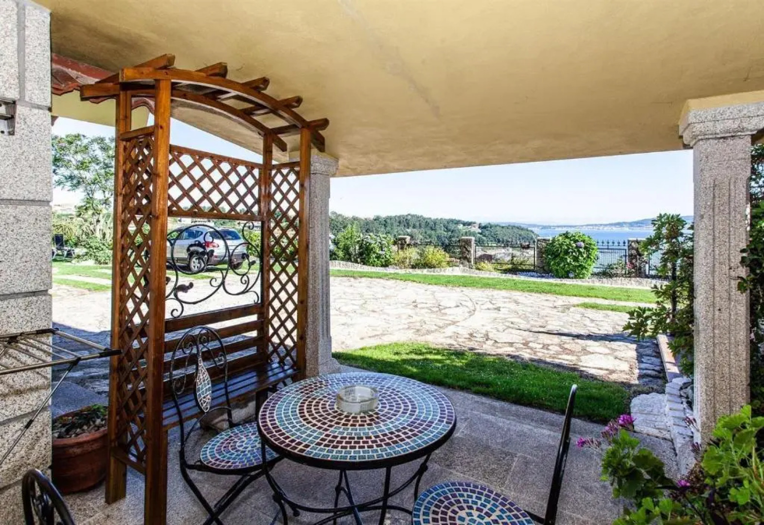 Apartamento con jardin en un chale