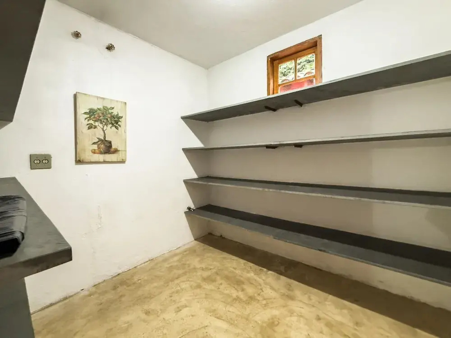 Casa com Piscina Privativa e Natureza – Granja Viana, São Paulo