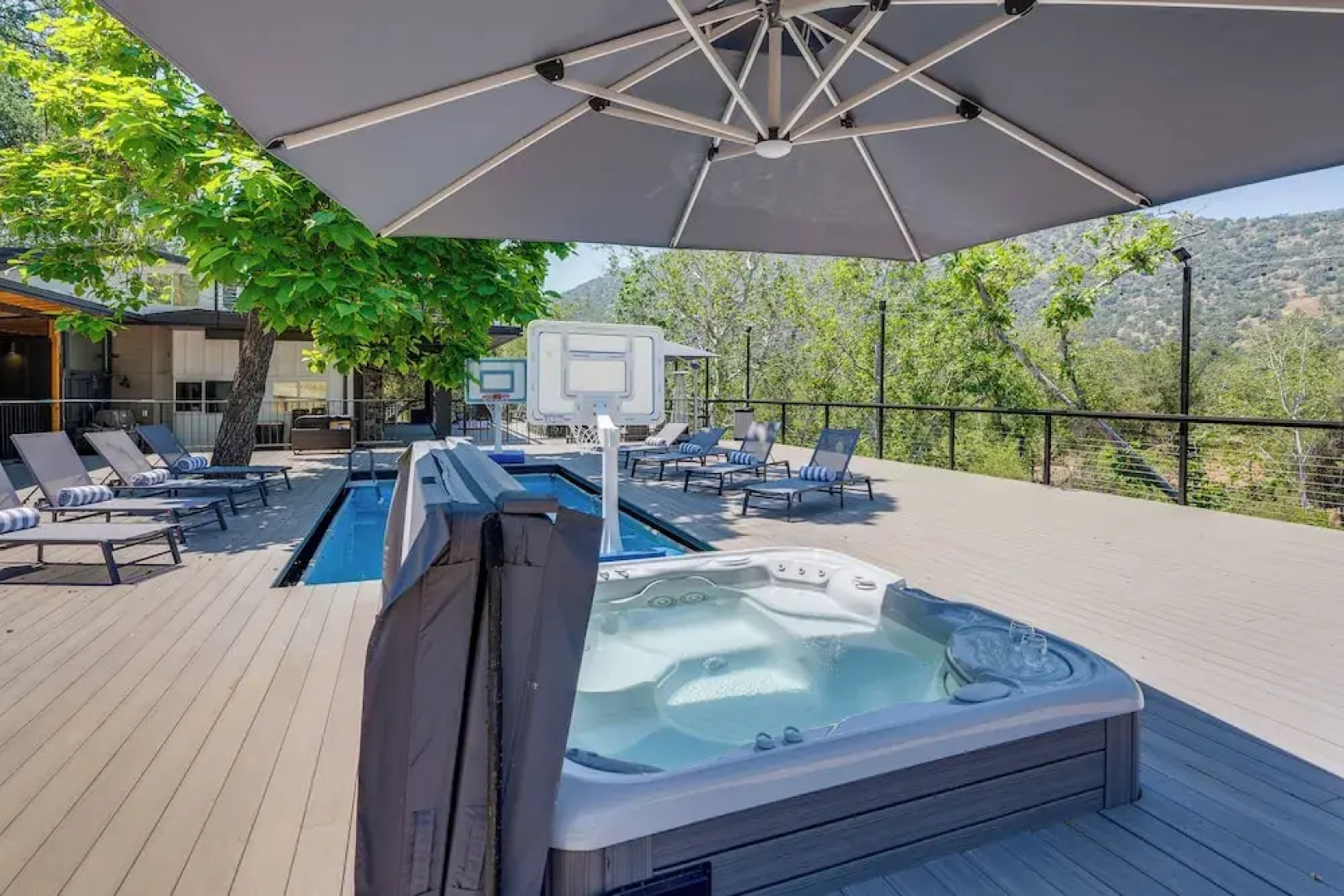 Updated Three Rivers Vacation Rental w/ Gas Grill