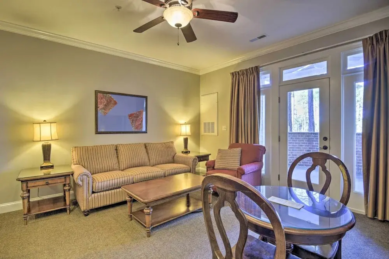 Resort-style Condo on Golf Course w/ Private Pool!