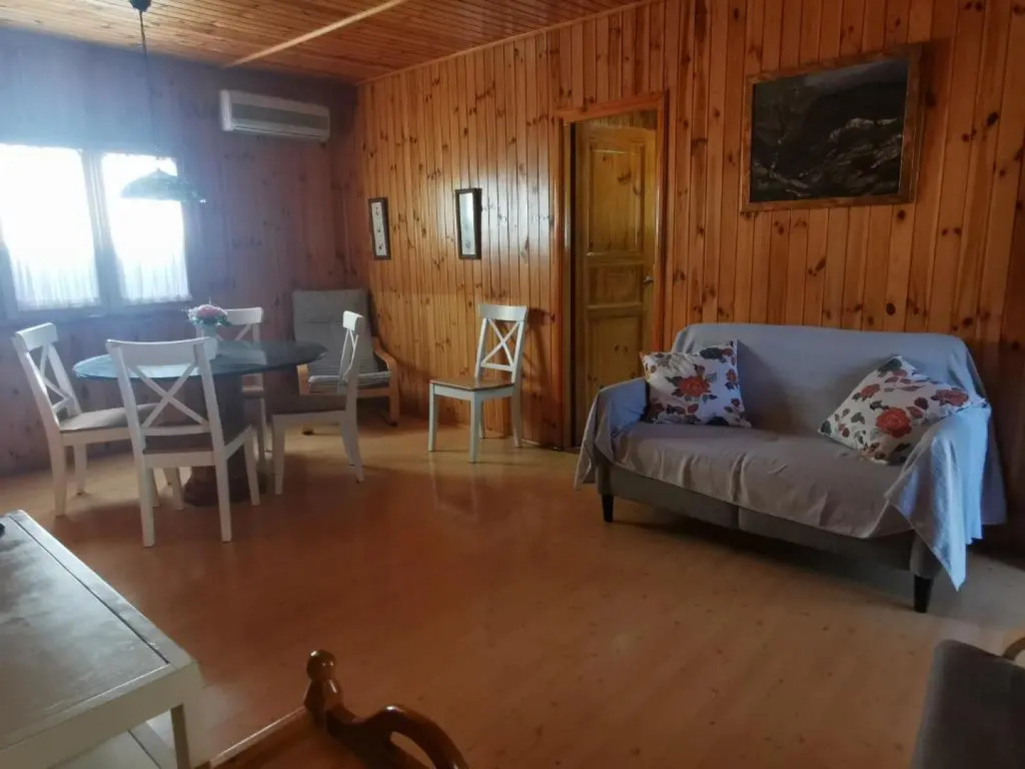 Bungalow con piscina en camping privado cerca de la playa de Torre del Mar Ideal familias