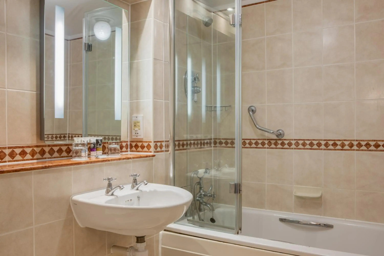 Winchester Wessex Hotel by Sunday