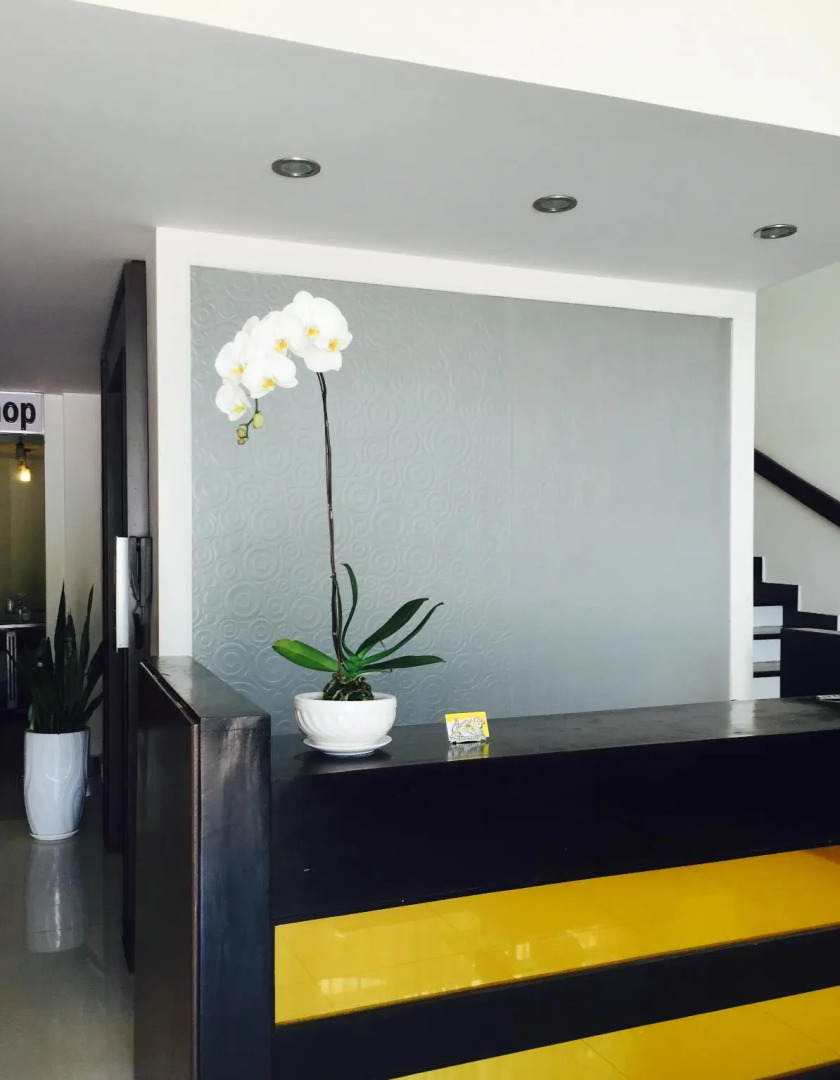 Reasmey Cheanich Hotel