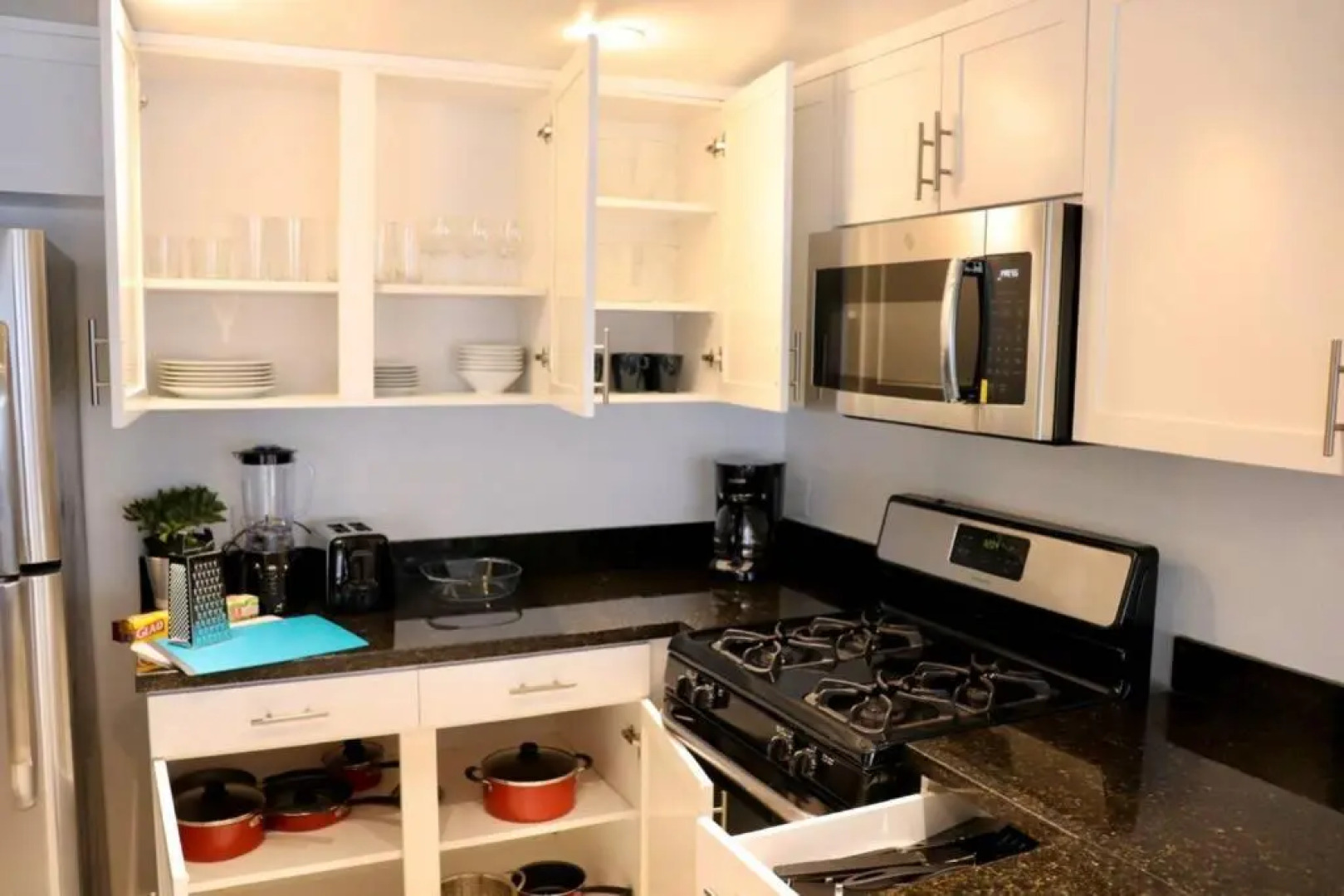 Heart Of West Hollywood Modern Suite 2 Bedroom 2 Bath