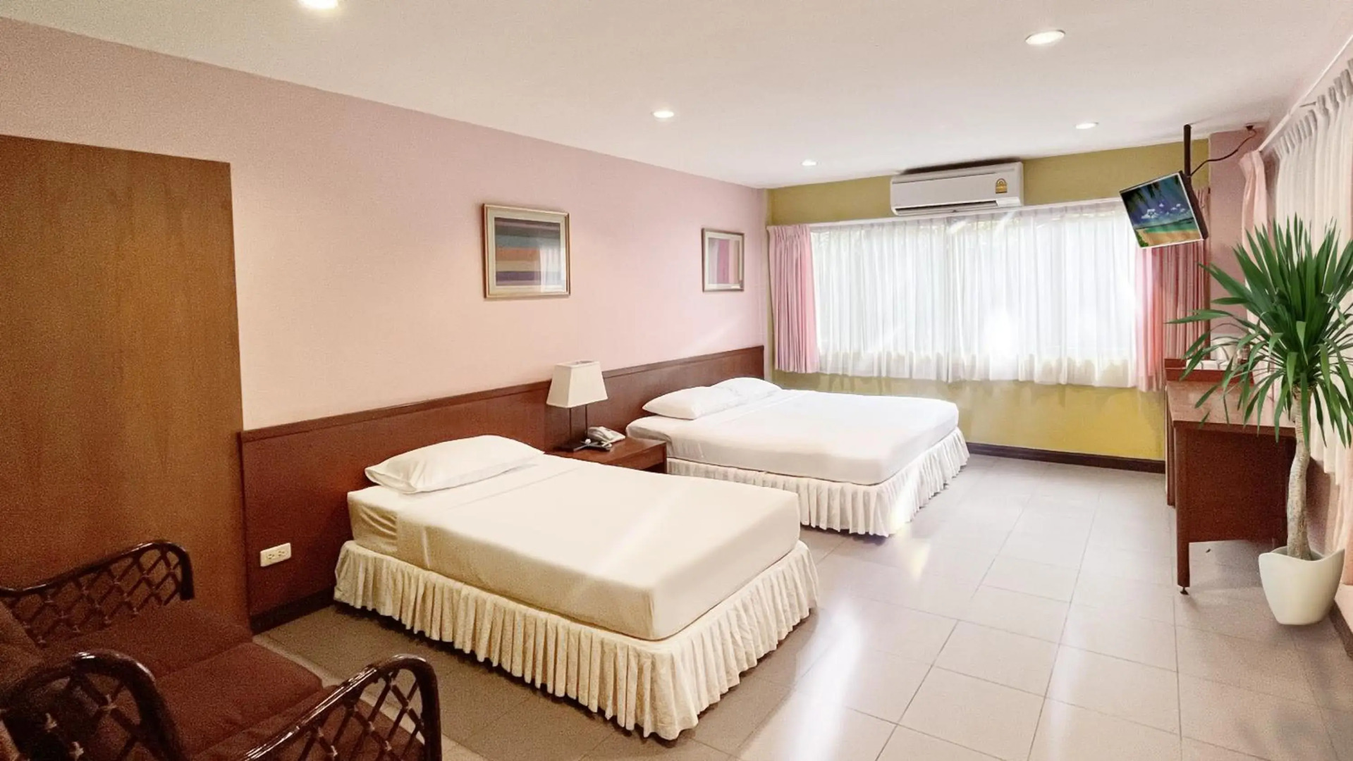 Birds and Bees Resort