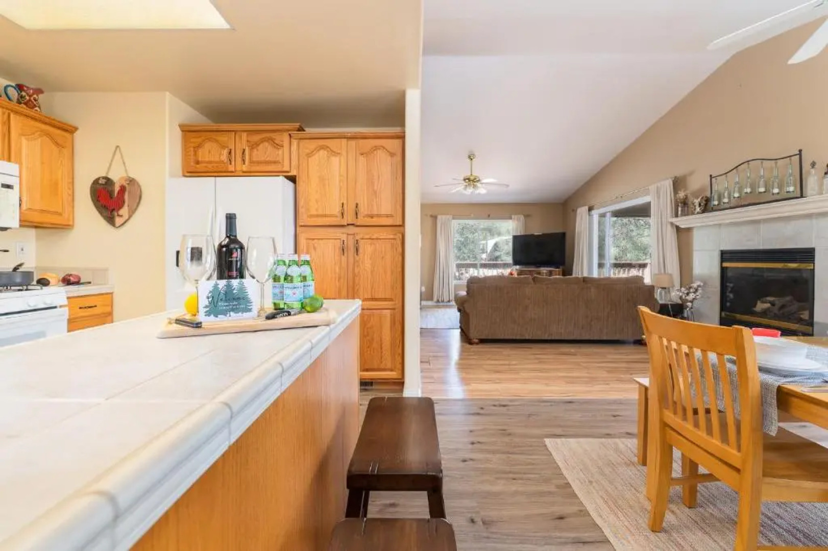 Cozy Family House + Full Game Room