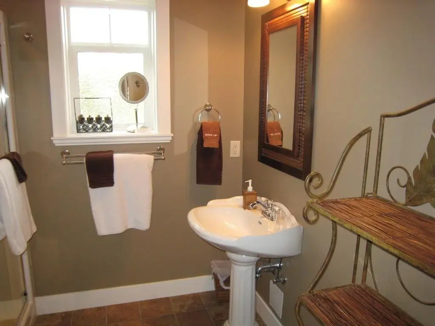 Yellow Rose Bed & Breakfast