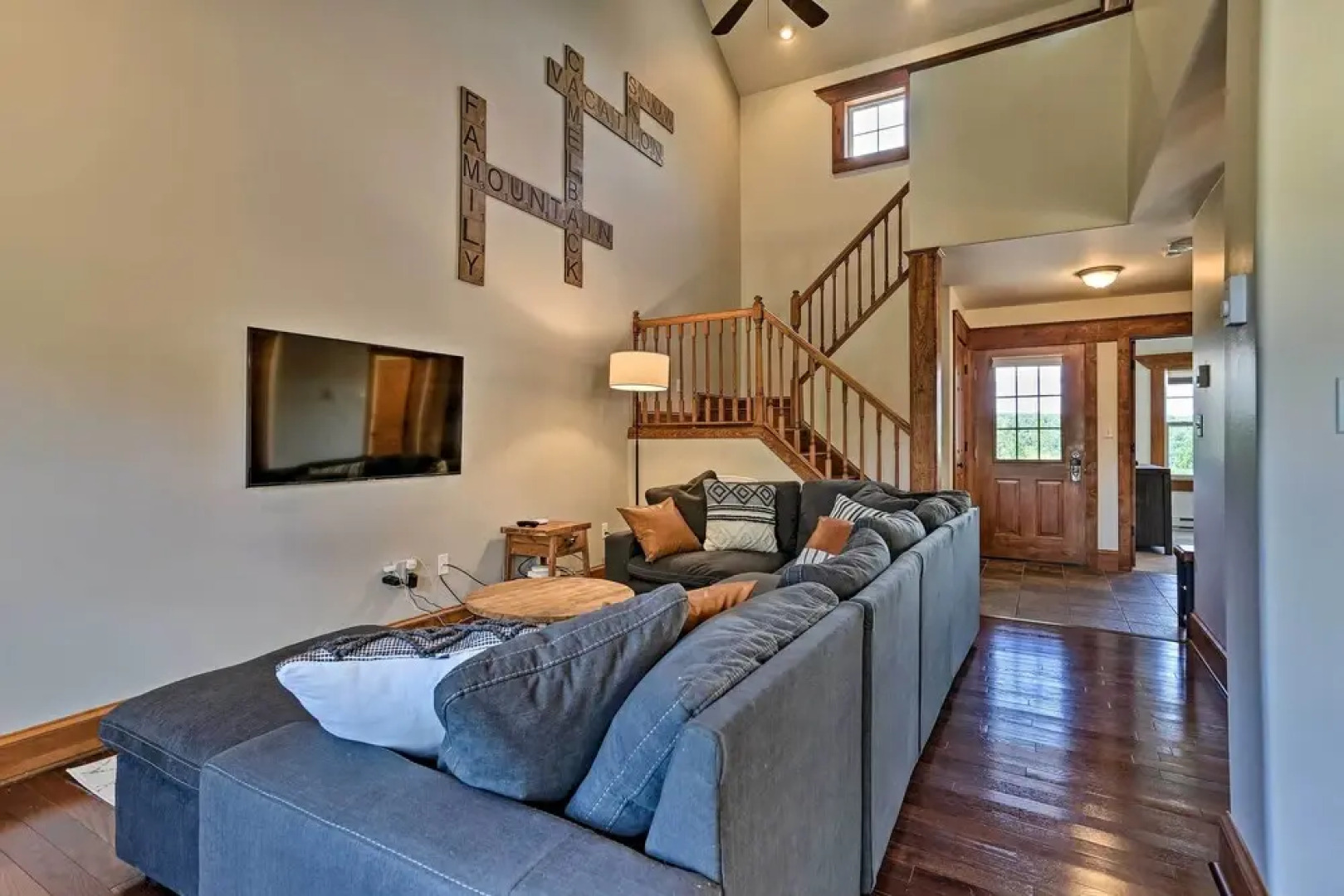 Retreat W/game Room & Deck, 1 Mi to Camelback