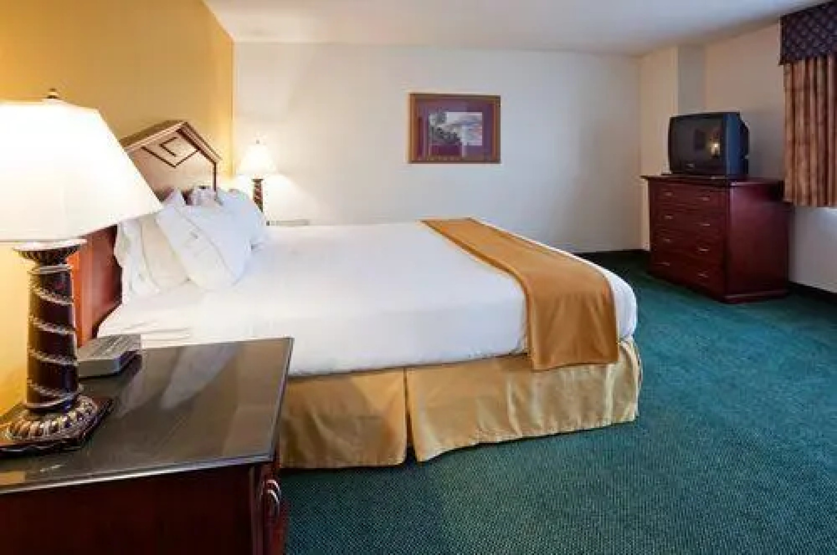 Holiday Inn Express Hotel & Suites Eagan (Mall of America Area)